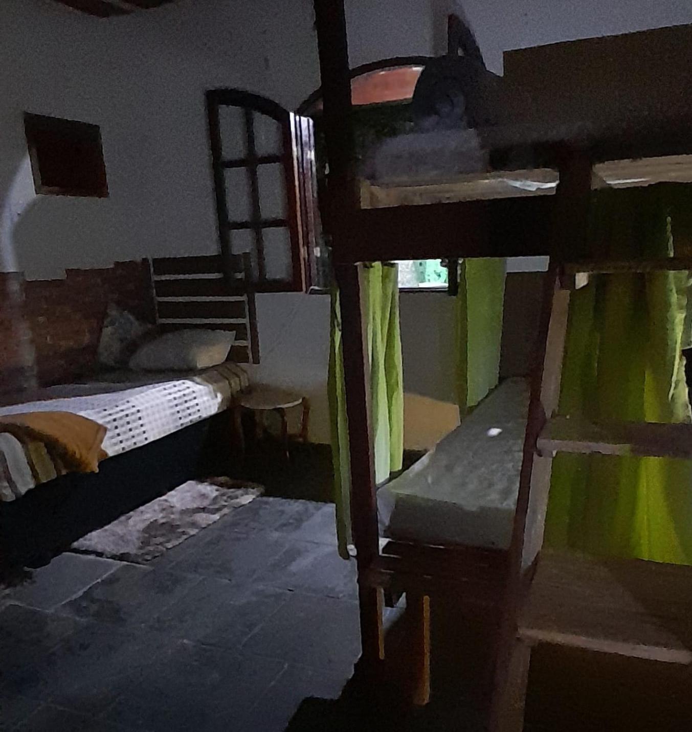 Hostel Em Itaipuacu Proximo A Praia E Terminal Da Rua 01 Маріка Екстер'єр фото