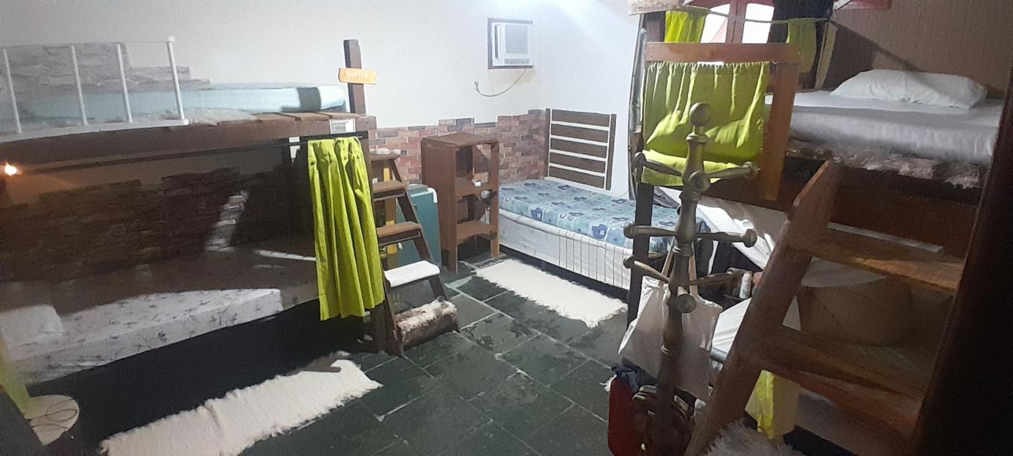 Hostel Em Itaipuacu Proximo A Praia E Terminal Da Rua 01 Маріка Номер фото